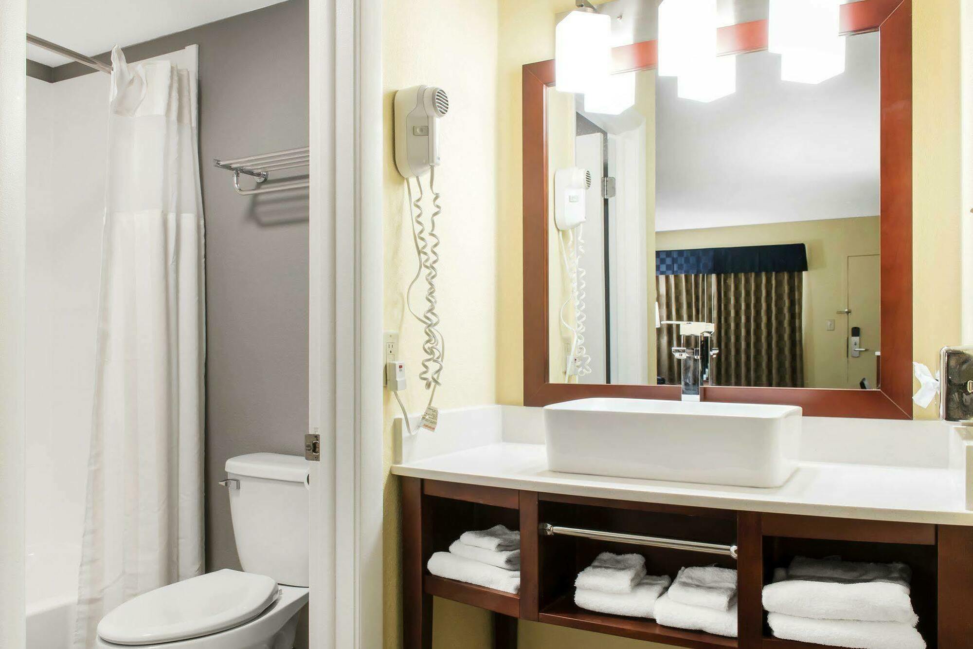 Escape Inn Hershey Extérieur photo